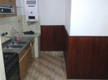 Casa de 5 ambientes, Rosario · Dueño Directo - 2 Habitaciones