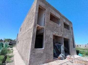 Departamento · 91m² · 5 Ambientes · 1 Cochera · Venta Duplex Bº Privado Pinar del Sol VII Maipu
