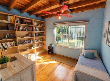 Casa · 249m² · 6 Ambientes · Venta de Casa con Terreno de 1100 m² en del Viso