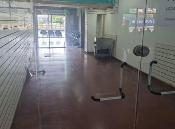 Local comercial · 32m² · Local en Alquiler Estacion de Omnibus Retiro