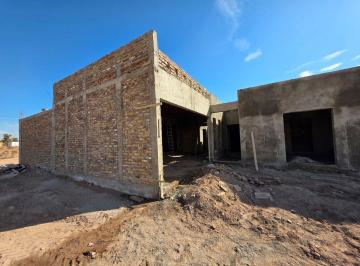Casa · 165m² · 5 Ambientes · 2 Cocheras · Venta de Casa en Pozo B°. Olivares de Vieytes