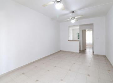 PH · 42m² · 2 Ambientes · 1 Cochera · Venta PH - 2 Amb - Monte Castro - Patio y Cochera