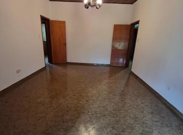 Casa de 5 ambientes, Pilar · Casa Amplia con Parque y Pileta.