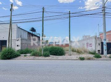 Terreno · 354m² · En Venta Terreno Comercial Calle Roca Plottier