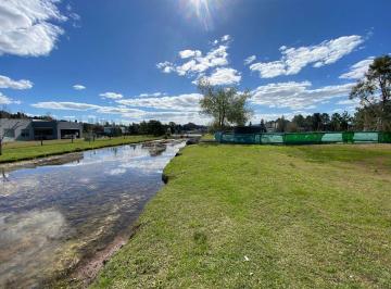 Terreno · 1367m² · Lote en Venta en Miralagos
