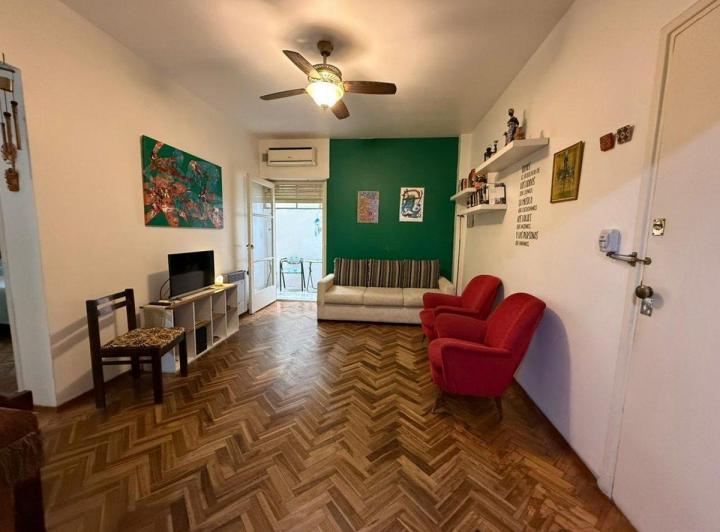 Venta Dpto 3 Amb en Pb + 2 Patios - Pque Patricios