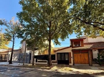 Casa · 160m² · 5 Ambientes · 1 Cochera · Venta Casa Multifamiliar en Olivos Barrio Golf