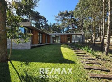 Casa · 170m² · 5 Ambientes · Casa Venta Álamos Pinamar Estilo Moderno