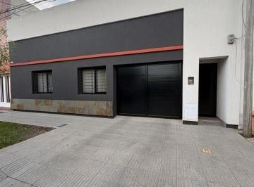 Casa · 160m² · 6 Ambientes · Venta Casa 3 Dorm. con Garaje