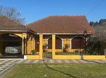 Casa · 125m² · 4 Ambientes · 1 Cochera · Casa Venta 4 Ambientes Monte Grande Apta Credito