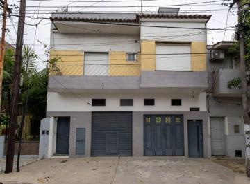 PH · 200m² · 3 Ambientes · 1 Cochera · PH en Ciudadela con Deposito Patio y Terraza