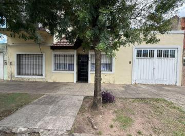 Casa · 172m² · 5 Ambientes · Venta Casa 5 Ambientes El Palomar Moron