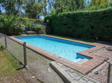 Casa · 293m² · 5 Ambientes · 1 Cochera · Venta Casa Quinta en Barrio Cerrado Pato Verde!