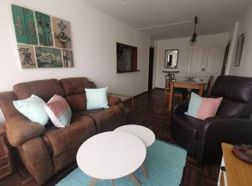 Departamento · 63m² · 4 Ambientes · Venta Apto 3 Dorm, Pocitos Piso Alto con Renta
