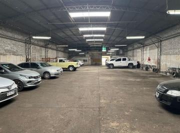 Bodega-Galpón · 643m² · Veta Cochera - Galpon Centrico