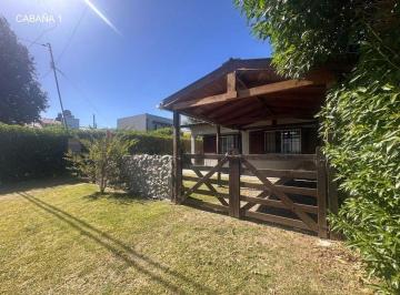 Casa · 100m² · 3 Ambientes · 1 Cochera · Complejo de 2 Cabañas de 3amb con Jardín y Cochera