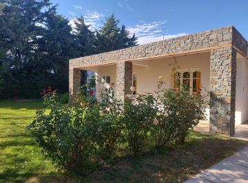 Casa · 167m² · 6 Ambientes · 2 Cocheras · Casa en Venta B° Privado Rancho La Merced; Maipu
