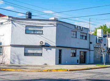 Casa · 117m² · 5 Ambientes · 2 Cocheras · Casa 3 Dorm. Venta C/cochera