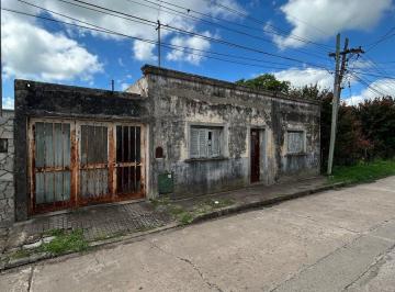 Terreno · 286m² · Venta Terreno con Edificación a Demoler en Roldán