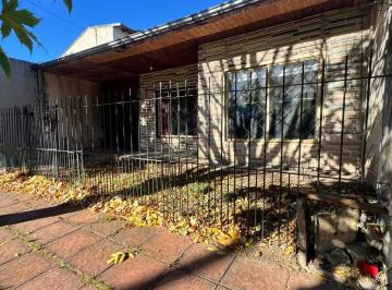 Casa · 100m² · 3 Ambientes · 1 Cochera · Venta Casa 3 Ambientes Ituzaingo - con Parque