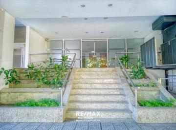 Departamento · 150m² · 4 Ambientes · 1 Cochera · Piso en Venta de 3 Dorm. Centro de Rcia.