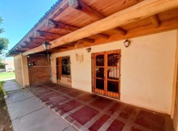 Casa · 90m² · 5 Ambientes · 1 Cochera · Casa en Venta Salto de Las Rosas - San Rafael - Mza