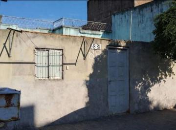 Casa · 101m² · 3 Ambientes · Venta - Casa - 3 Ambientes - Lomas del Mirador