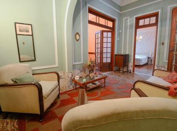 Casa · 157m² · 8 Ambientes · 1 Cochera · Venta Casa Prado 5 Dorm, Cochera, Fondo, Garaje