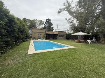 Casa · 310m² · 7 Ambientes · 4 Cocheras · Casa en Sausalito Pilar, Venta y Alquiler