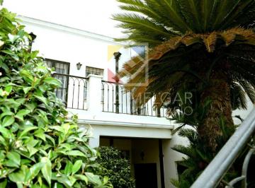 Casa de 9 ambientes, Chascomús · Venta Casa con Cochera en Chascomús