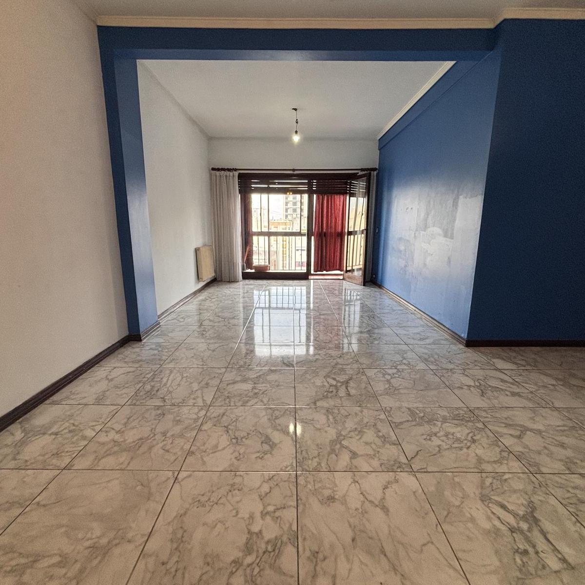 Venta departamento 3 ambientes con dependencia de servicio