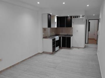 Departamento de 2 ambientes, General San Martín · Al Frente en Planta Baja con Patio