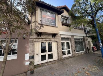 Local comercial · 300m² · Local con Departamento en El Entorno de Chauvin
