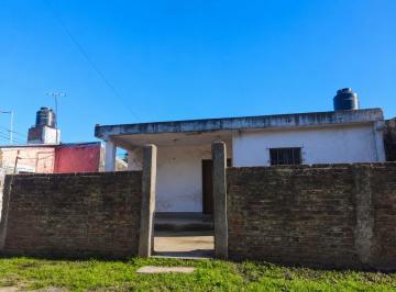 Casa · 120m² · 4 Ambientes · Venta Oportunidad de Inversion