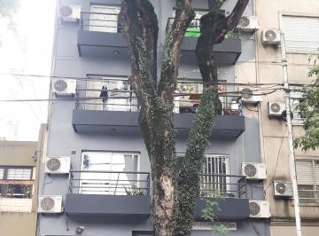 Frente del edificio · Dueño Alquila - Monoamb. Al Frente - Urquiza
