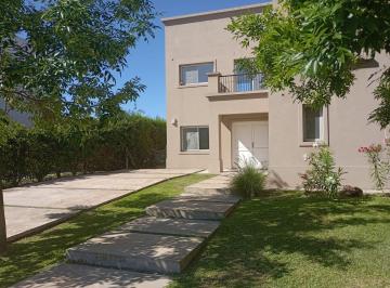 Casa de 5 ambientes, Tigre · Venta Casa C/renta 5 Amb Barrio San Gabriel Villanueva Tigre