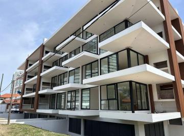 Departamento · 65m² · 3 Ambientes · 1 Cochera · Venta Apartamento 2 Dorm. Punta del Este