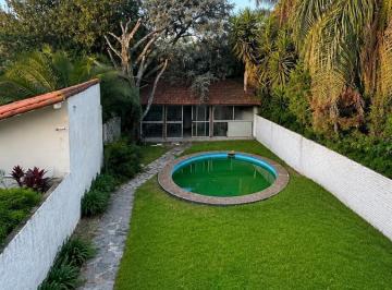 jardin pileta · Casa Olivos