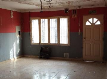 Casa de 6 ambientes, Córdoba · Casa con Local a 1 Cda de Av Fuerza Aerea