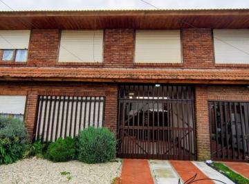 Departamento · 55m² · 3 Ambientes · 1 Cochera · Venta! Duplex 3 Ambientes en Faro Norte | a m de La Playa | Cochera, Patio y Parrilla