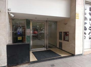 Departamento · 69m² · 4 Ambientes · 1 Cochera · Alquiler Dpto 4 Amb Balcon Cochera - Colegiales