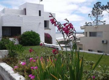 Casa · 150m² · 6 Ambientes · 2 Cocheras · Casa - Solanas