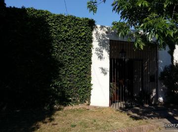 Casa · 340m² · 6 Dormitorios · Casa Venta Para Geriátrico o Residencia Asistida - Zona Norte Córdoba