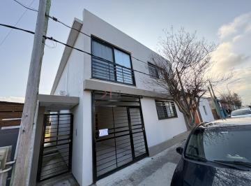 Foto1 · Muy Linda Casa a Estrenar en Centro de Maldonado, Buen Jardín