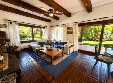 Foto1 · En Venta Casa de 2 Plantas, de 4 Dorm. con Parrillero y Piscina en Solanas, Punta Ballena