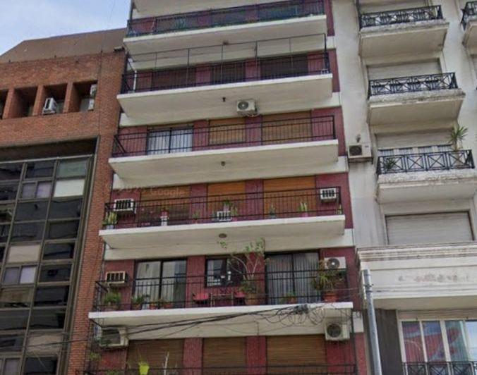 Callao 700 y Córdoba Piso 12. 115 m&sup2;. 4 Amb. Liv y Com. 2 Dorm. Balcón. Toilette. Cocina Comed Diar