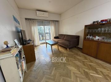 Departamento · 93m² · 4 Ambientes · C/dep en Gascon y Av Corrientes - Frente Impecable Balcon Todo Sol D/entrada D/circulacion