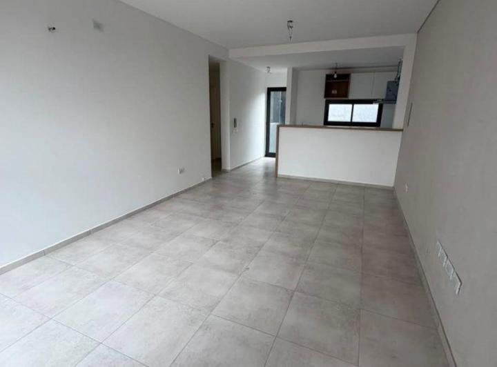 Departamento · 68m² · 4 Ambientes · 1 Cochera