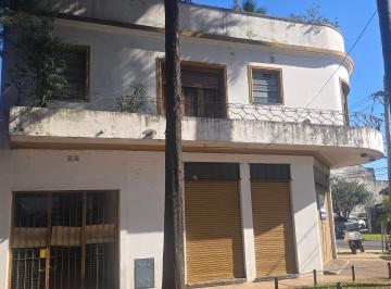 PH de 5 ambientes, Vicente López · PH con Cochera,.baulera, Balcón y Terraza