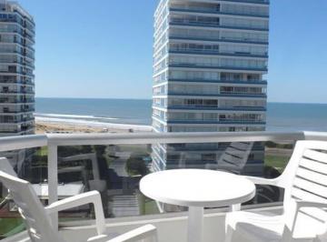 Departamento · 48m² · 3 Ambientes · 1 Cochera · Departamento en Punta del Este Excelente Vista Al Mar!